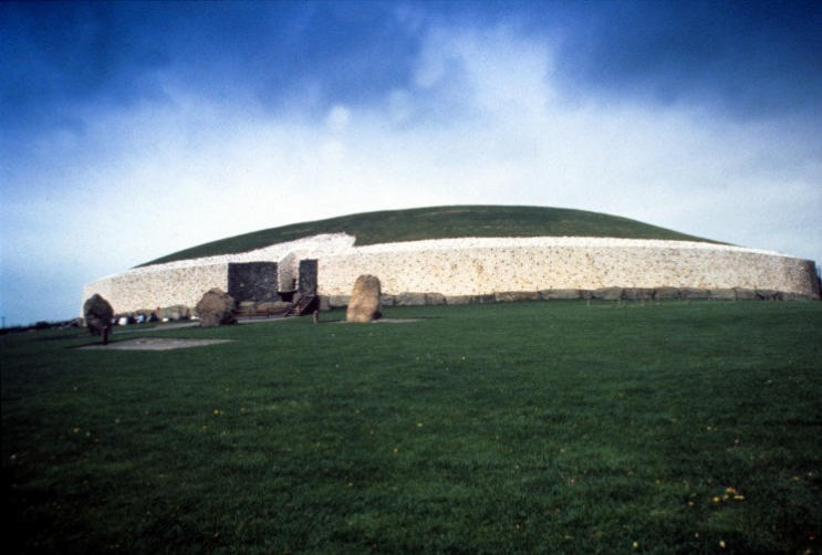 5000 year old astronomical building